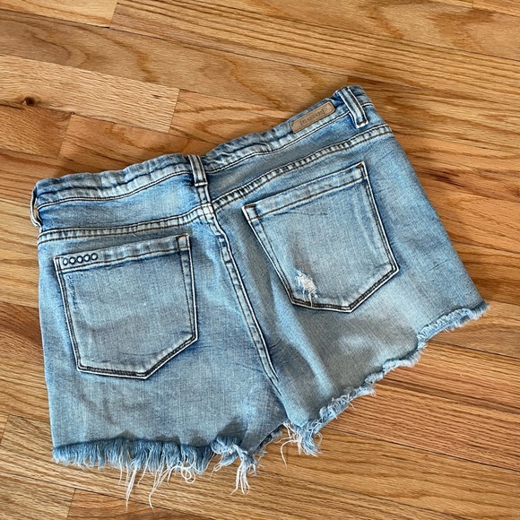 [BLANKNYC] Hiker Shorts, High-waisted Light Wash Jean Shorts - SIZE 30 - Picture 4 of 4